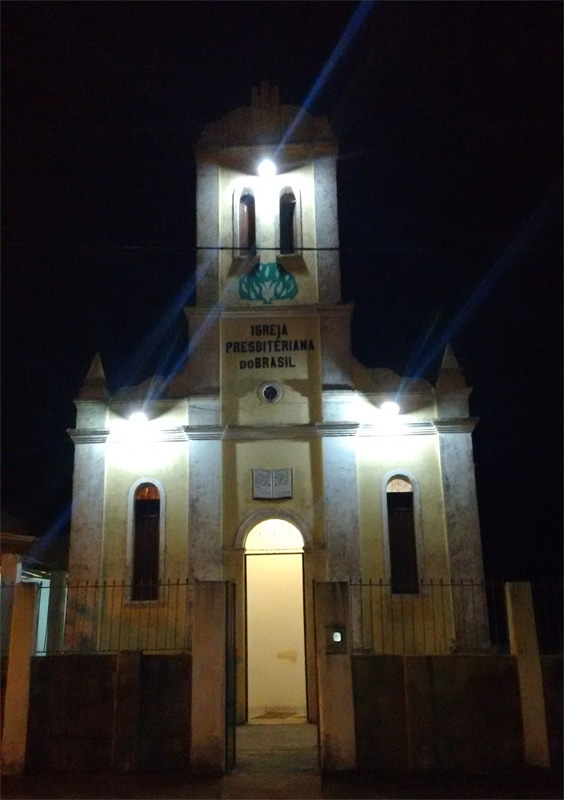 Templo da Igreja Presbiteriana do Brasil em Ibiaporã - BA - Foto 2014 Templo da Igreja Presbiteriana do Brasil em Ibiaporã - BA - Foto 2014